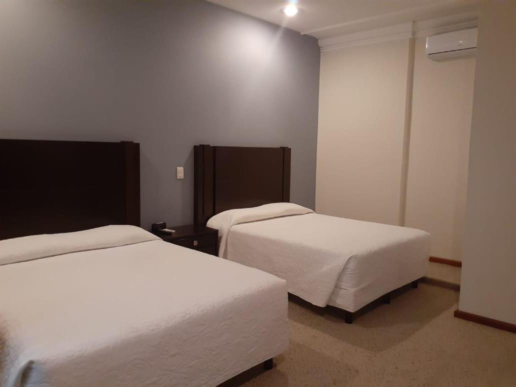 Hotel Candelero Yuriria Zewnętrze zdjęcie